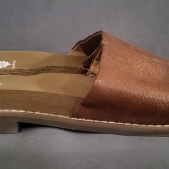 Yellow Box Brown Slide Sandals - Picture 2 of 6